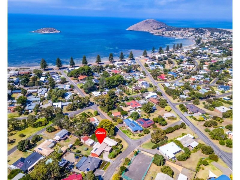 12 COORONG CRESCENT, Encounter Bay SA 5211