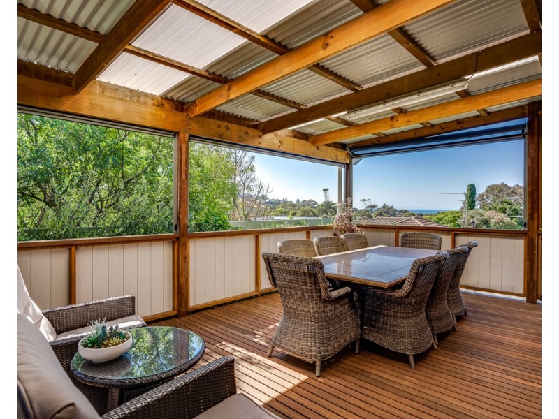 16 Gum Ave, Victor Harbor SA 5211