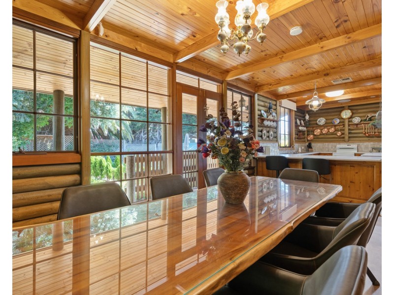 16 Gum Ave, Victor Harbor SA 5211