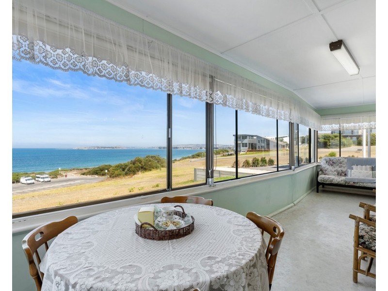 111 Seagull Ave, Hayborough SA 5211