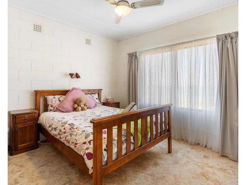 111 Seagull Ave, Hayborough SA 5211