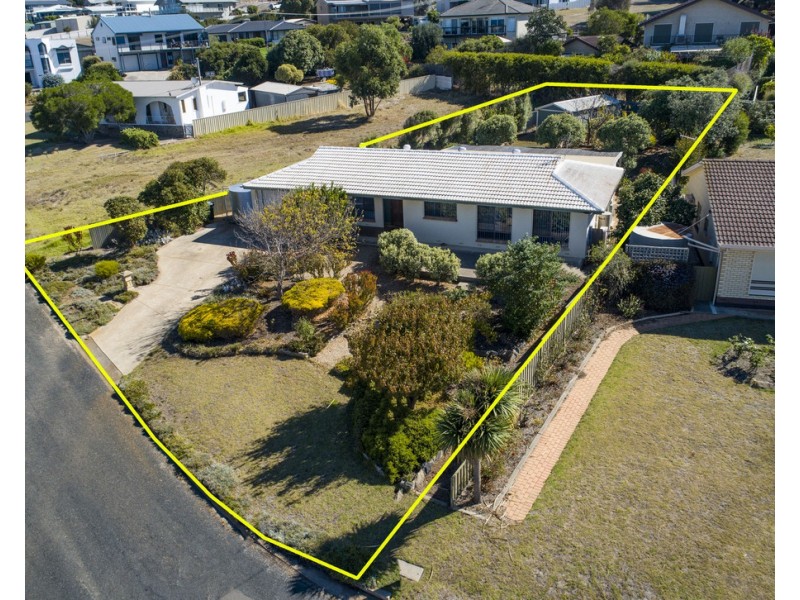 25 NORMA CRESCENT, Encounter Bay SA 5211