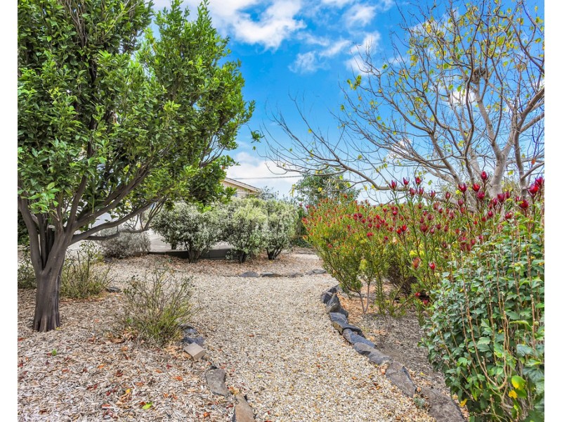 25 NORMA CRESCENT, Encounter Bay SA 5211