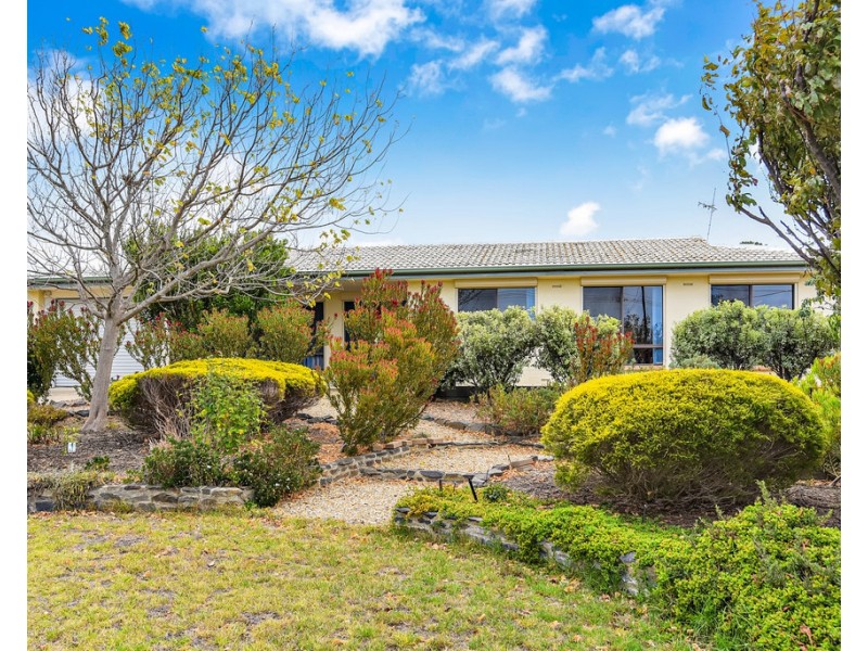 25 NORMA CRESCENT, Encounter Bay SA 5211