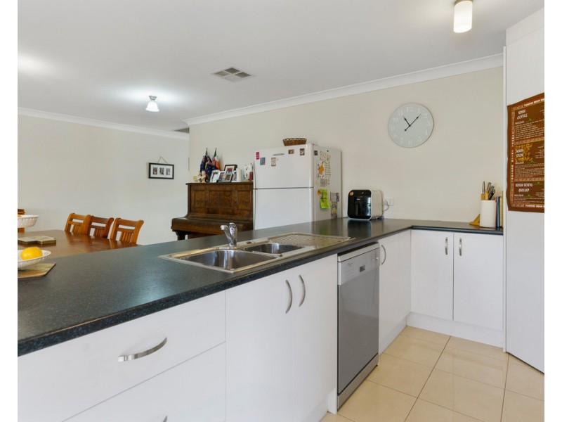 13 MATTHEWS STREET, Strathalbyn SA 5255