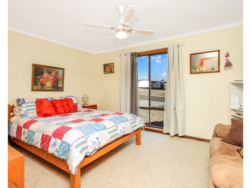 12 Elanora Crescent, Cape Jervis SA 5204