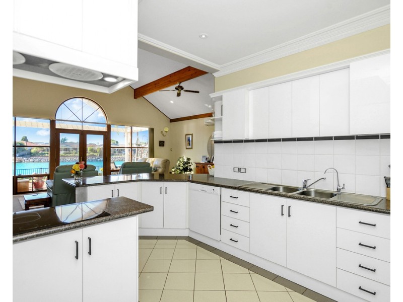 13 LAKESIDE CIRCUIT, Encounter Bay SA 5211