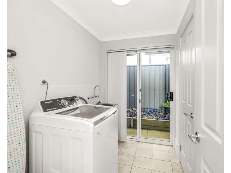 37 WHITE CLOSE, Encounter Bay SA 5211