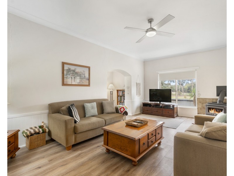 13 GLEN ROAD, Hindmarsh Valley SA 5211