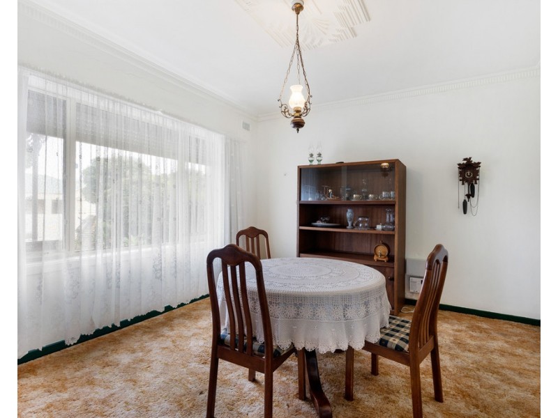 6 BOND AVENUE, Victor Harbor SA 5211