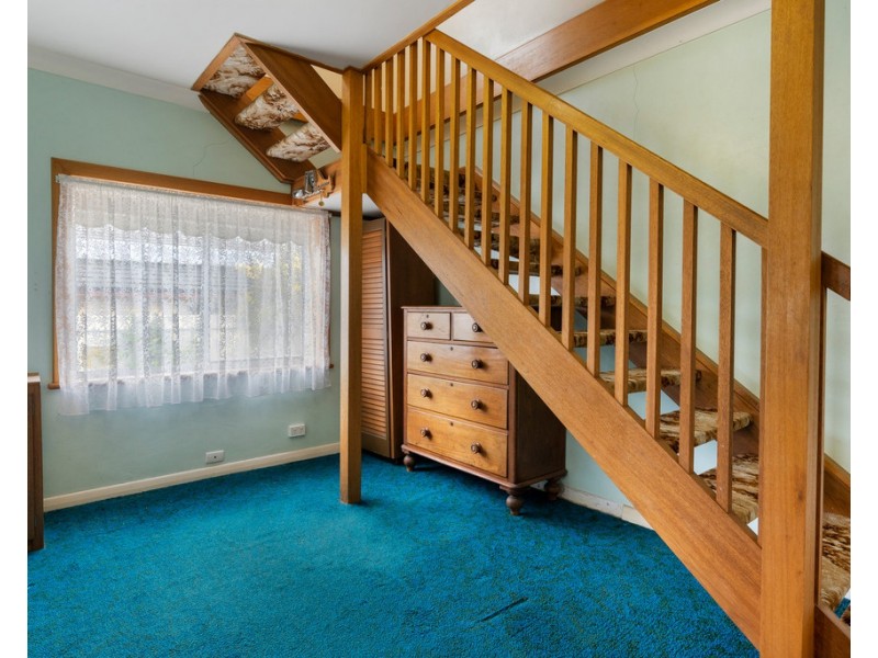 6 BOND AVENUE, Victor Harbor SA 5211