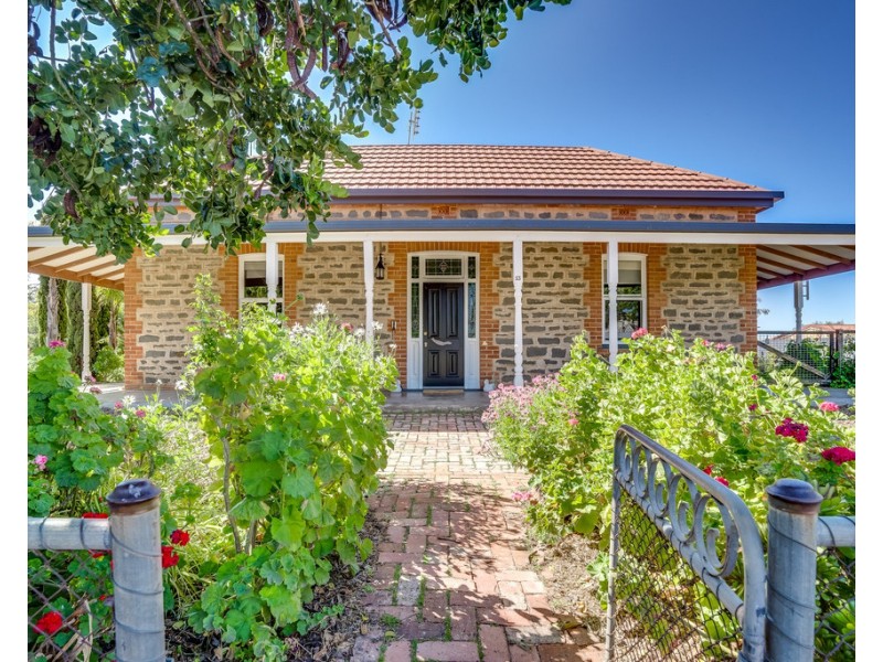 13 ADELAIDE ROAD, Palmer SA 5237