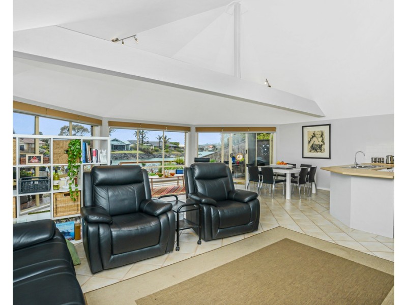 7 MATTHEW FLINDERS DRIVE, Encounter Bay SA 5211