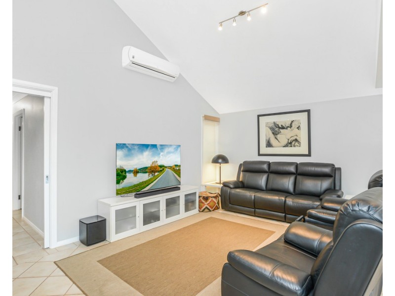 7 MATTHEW FLINDERS DRIVE, Encounter Bay SA 5211