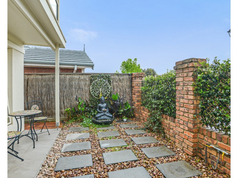 7 MATTHEW FLINDERS DRIVE, Encounter Bay SA 5211