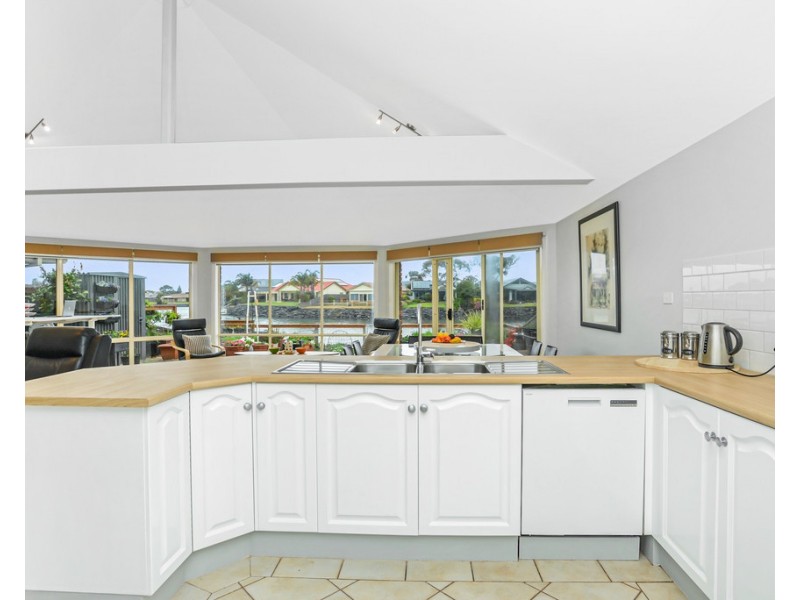 7 MATTHEW FLINDERS DRIVE, Encounter Bay SA 5211
