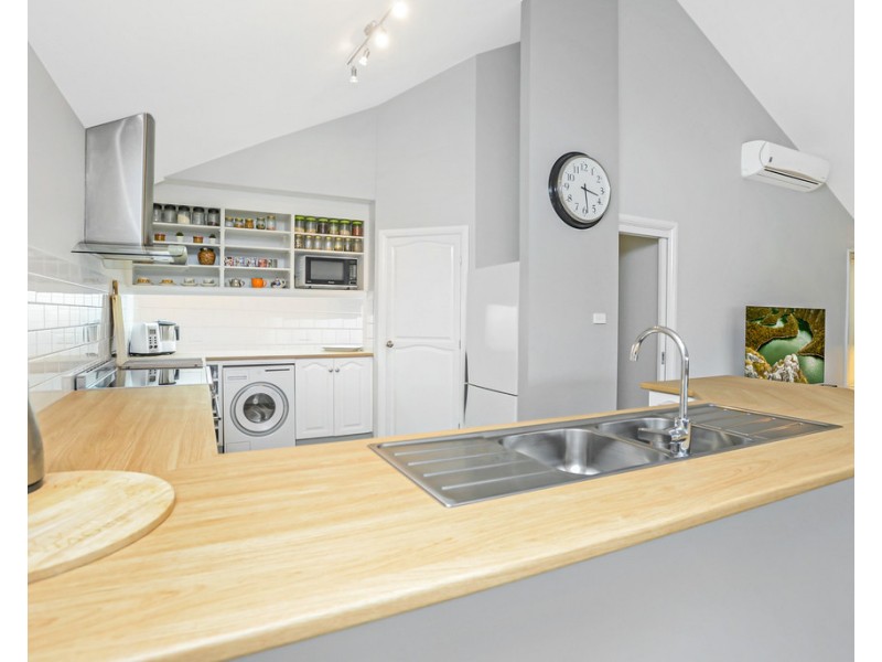 7 MATTHEW FLINDERS DRIVE, Encounter Bay SA 5211
