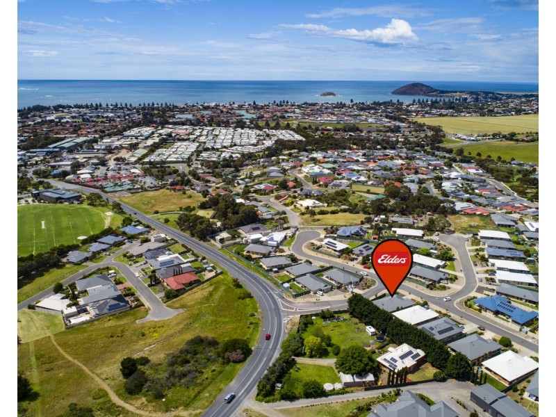 11 SHIELDS CRESCENT, Encounter Bay SA 5211