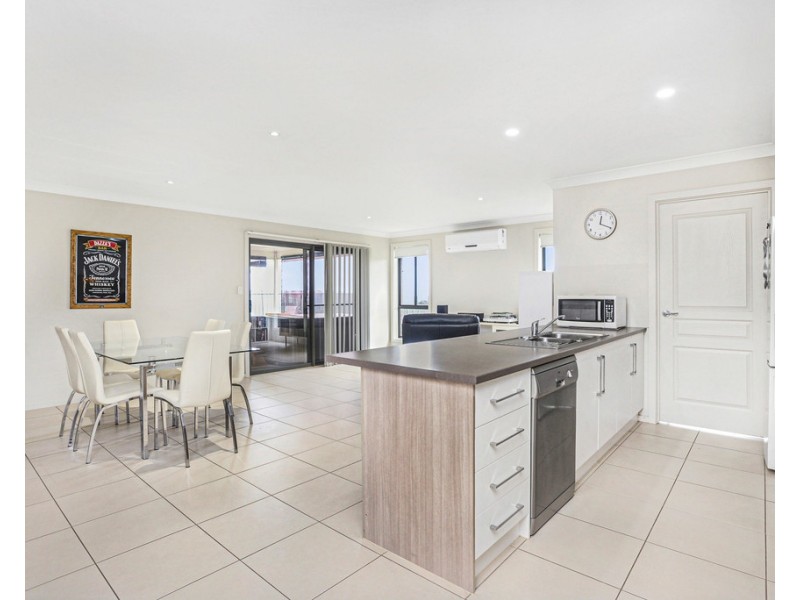 11 SHIELDS CRESCENT, Encounter Bay SA 5211
