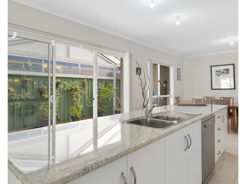 10 MANNING AVENUE, Encounter Bay SA 5211