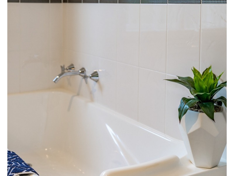 10 MANNING AVENUE, Encounter Bay SA 5211