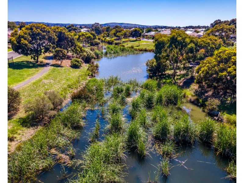 10 MANNING AVENUE, Encounter Bay SA 5211