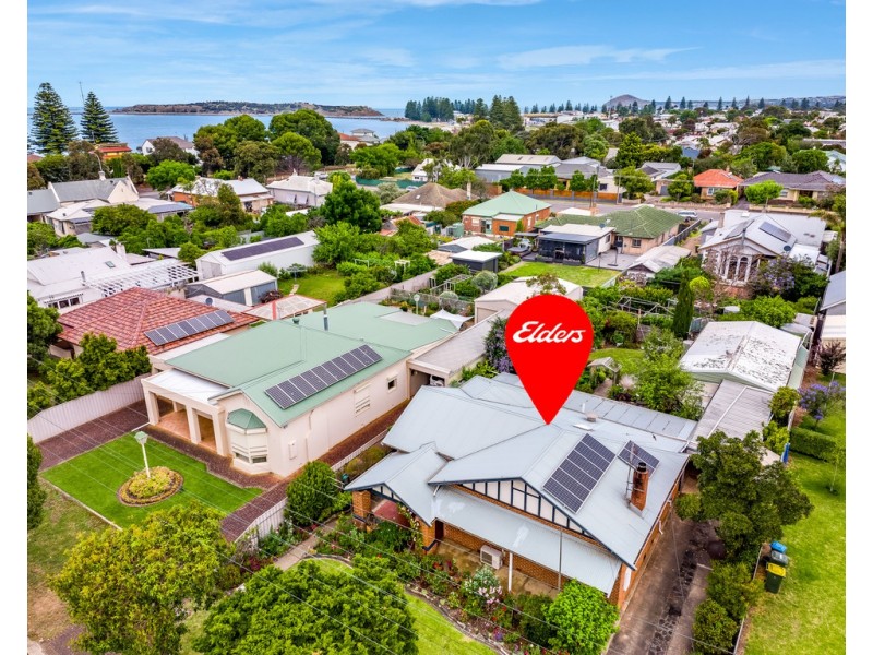 9 BOND AVENUE, Victor Harbor SA 5211