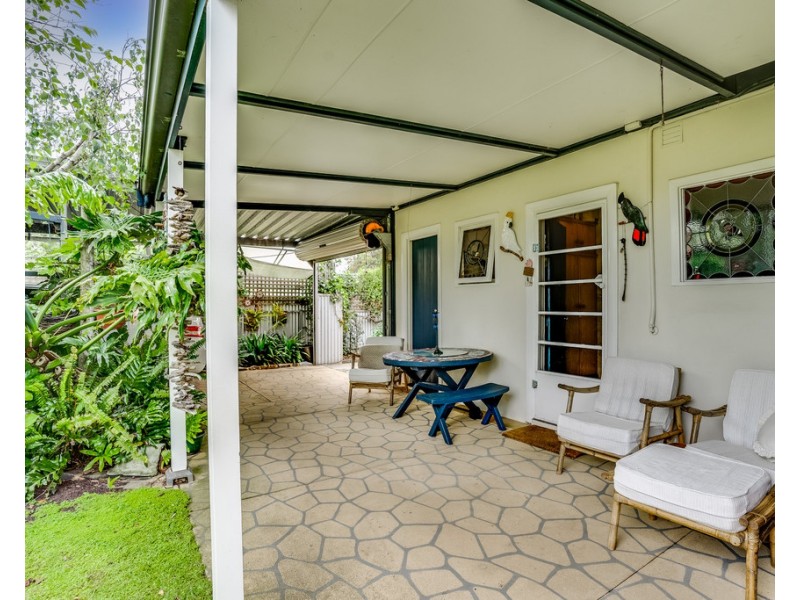 9 BOND AVENUE, Victor Harbor SA 5211