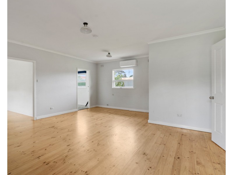 5 WATTLE DRIVE, Mccracken SA 5211