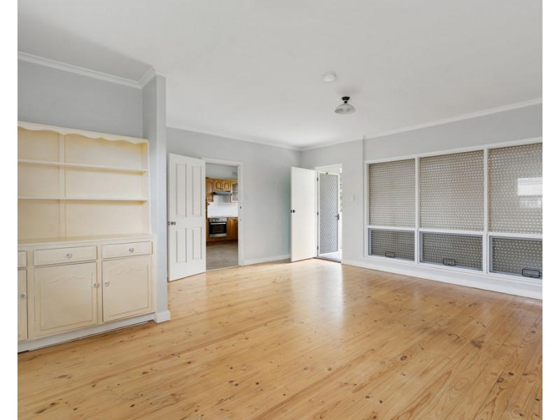5 WATTLE DRIVE, Mccracken SA 5211