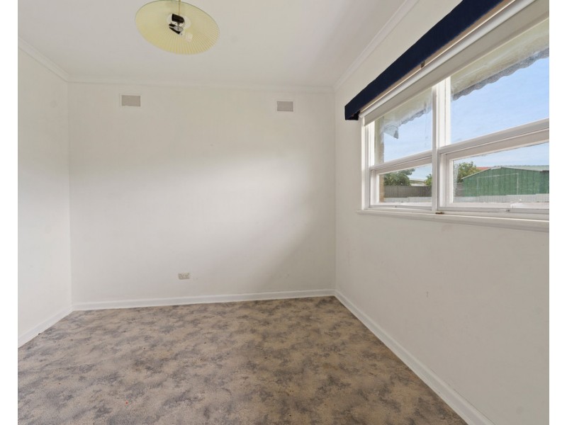 5 WATTLE DRIVE, Mccracken SA 5211