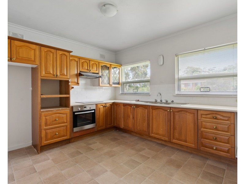5 WATTLE DRIVE, Mccracken SA 5211