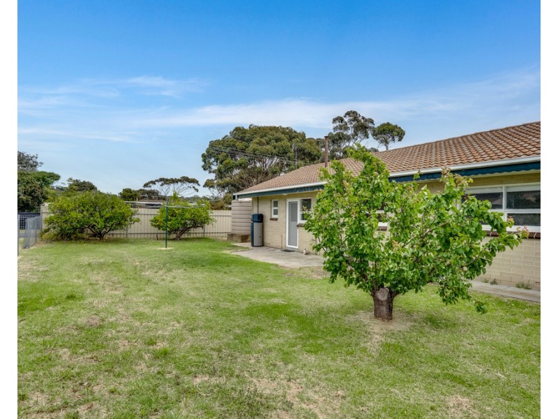 5 WATTLE DRIVE, Mccracken SA 5211