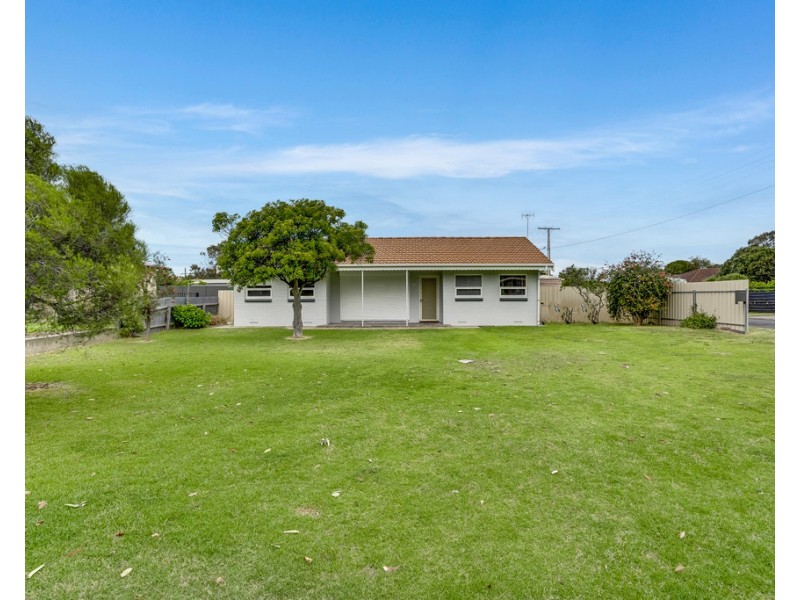 5 WATTLE DRIVE, Mccracken SA 5211