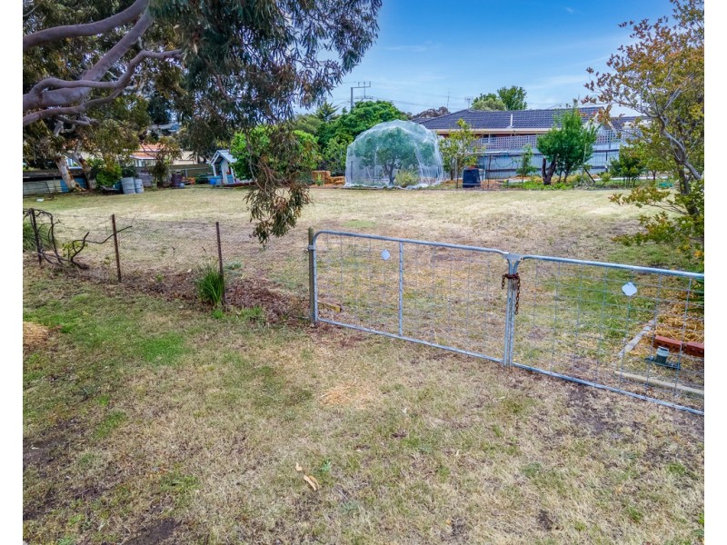 22 LAWSON STREET, Victor Harbor SA 5211