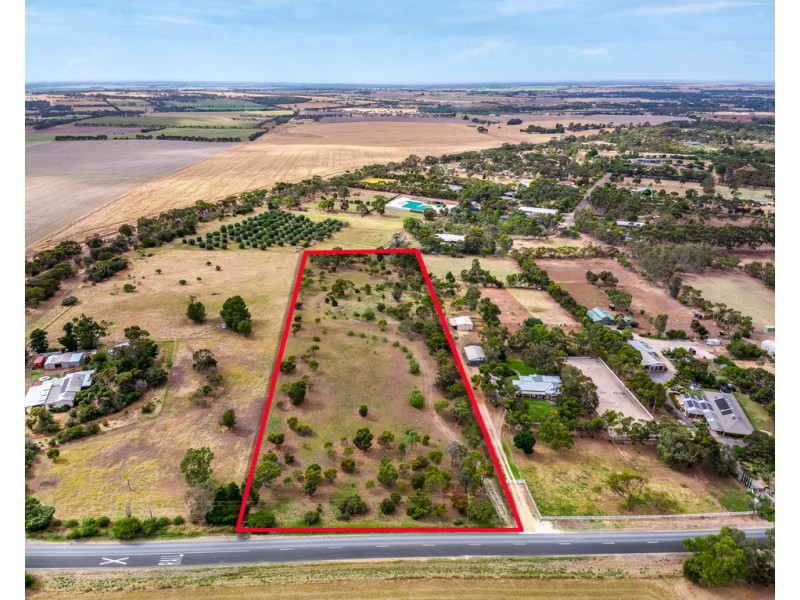 64 BURNSIDE ROAD, Strathalbyn SA 5255