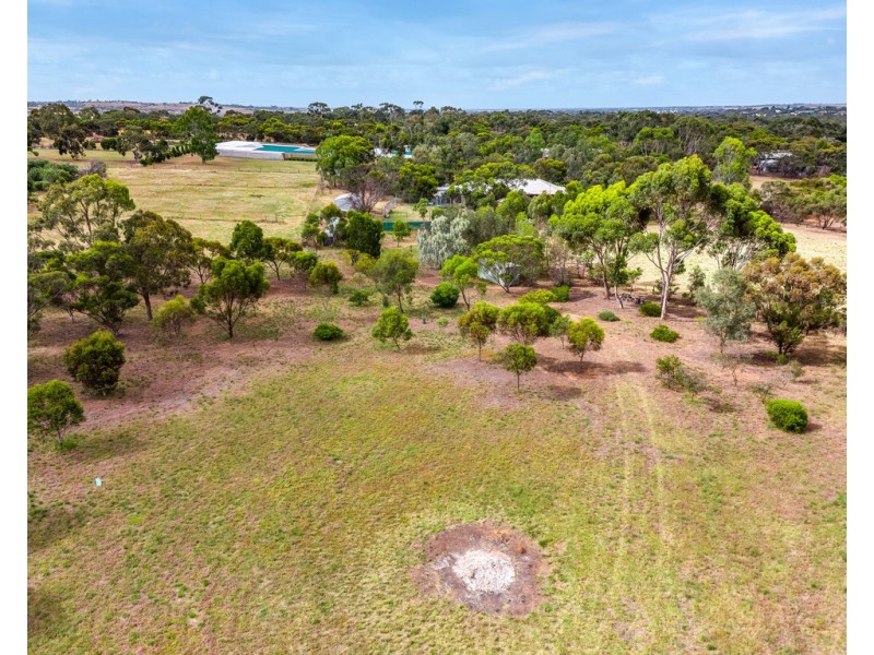 64 BURNSIDE ROAD, Strathalbyn SA 5255