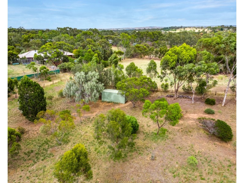 64 BURNSIDE ROAD, Strathalbyn SA 5255