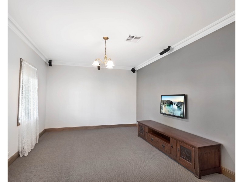 15 HOPE STREET, Encounter Bay SA 5211