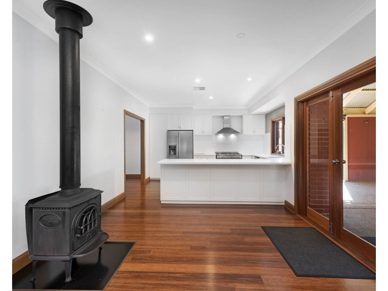 15 HOPE STREET, Encounter Bay SA 5211