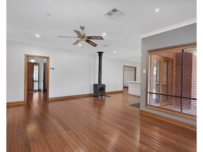 15 HOPE STREET, Encounter Bay SA 5211