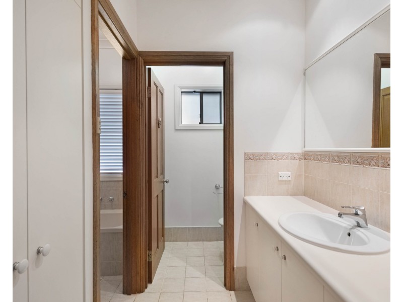 15 HOPE STREET, Encounter Bay SA 5211