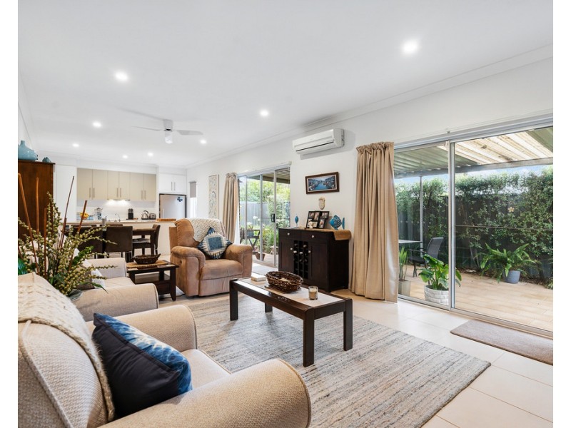 2/14 Field Avenue, Victor Harbor SA 5211