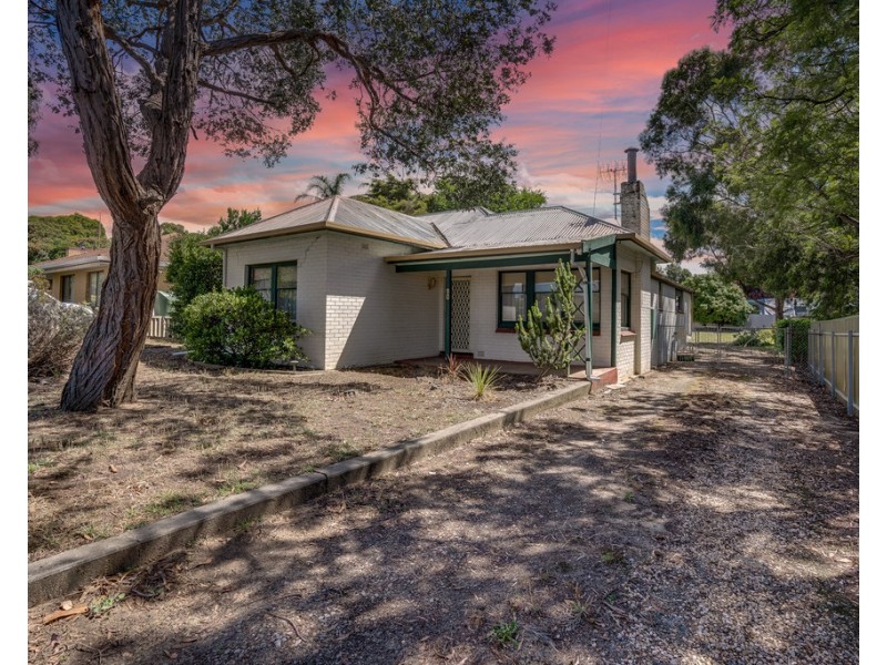 90 SEAVIEW ROAD, Victor Harbor SA 5211