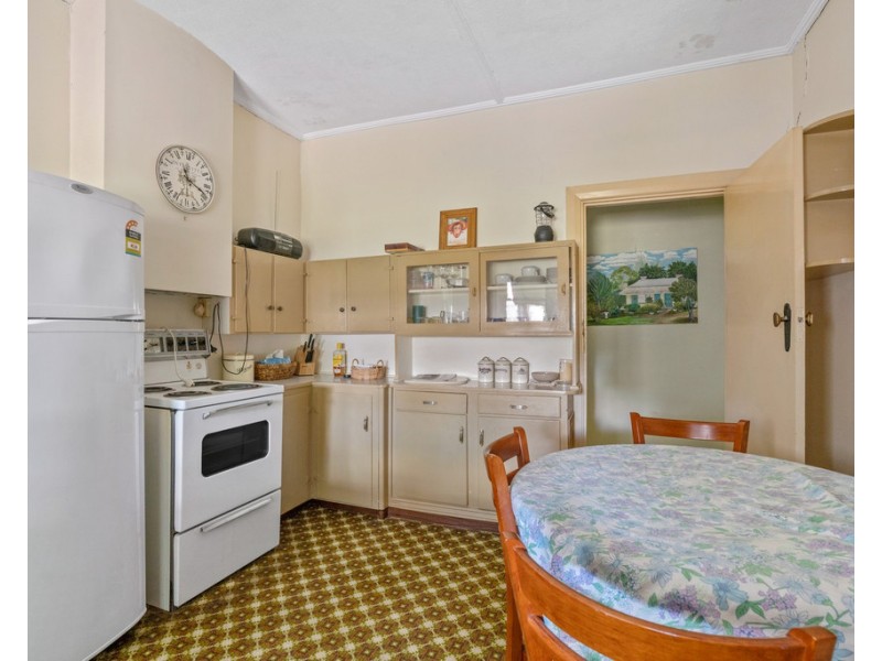 90 SEAVIEW ROAD, Victor Harbor SA 5211