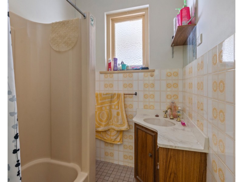 90 SEAVIEW ROAD, Victor Harbor SA 5211