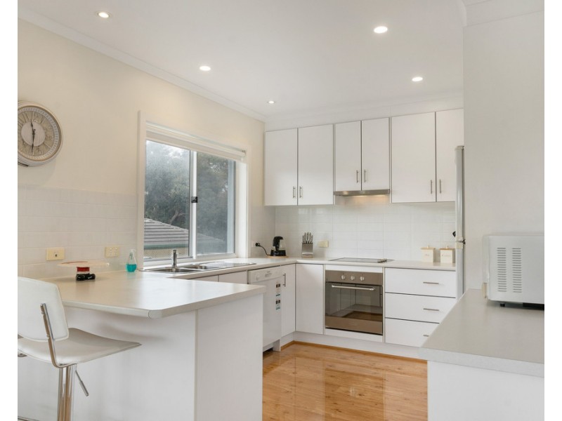 56 CUDMORE ROAD, Mccracken SA 5211