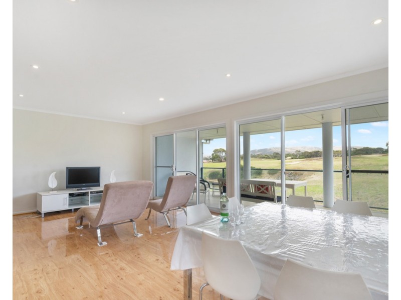 56 CUDMORE ROAD, Mccracken SA 5211