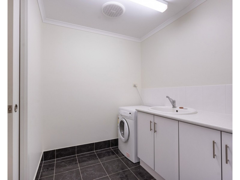 56 CUDMORE ROAD, Mccracken SA 5211