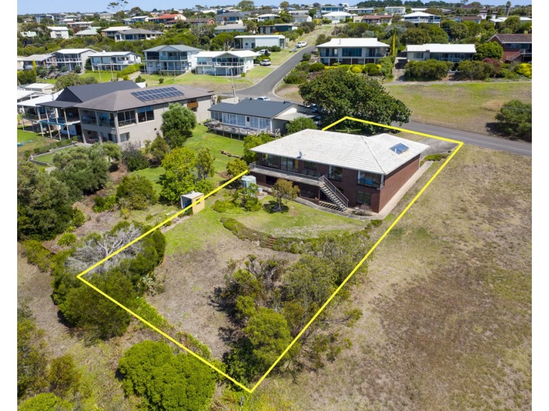 10 SEACREST AVENUE, Encounter Bay SA 5211